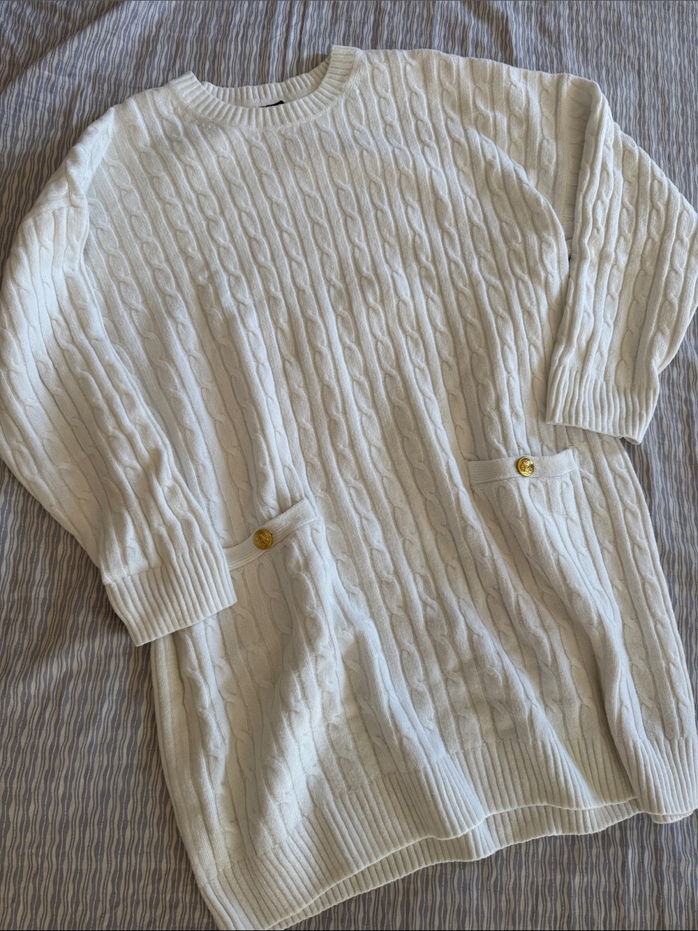 Gap white cashsoft Cable Knit Sweater mini dress Pocket gold Detail